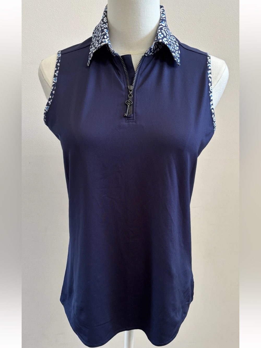 Belyn Key Sleeveless Golf Polo Top Navy Blue Quarter Zip Athletic XS
